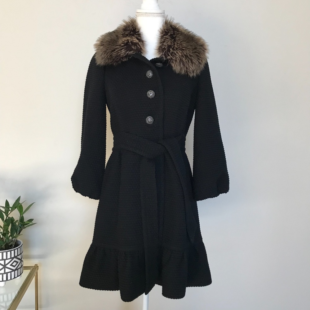 Juicy Couture Euc Elegant Black Coat with Faux Fur Collar